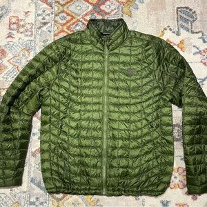 The North Face Thermoball Men's Olive Puffer Jacket Large.